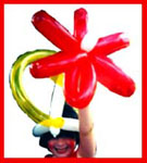 Kids entertainer Daisy Doodle does balloon art for childrens parties in new york