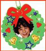 Kids entertainer Daisy Doodle supplies craft projects for holiday childrens parties in nyc