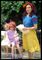 Daisy Doodle dressed as Snow White for kids party entertainment in new york city.