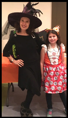 Daisy Doodle Diabolica ready to perform halloween kids party magic show at condo in Manhattan NY